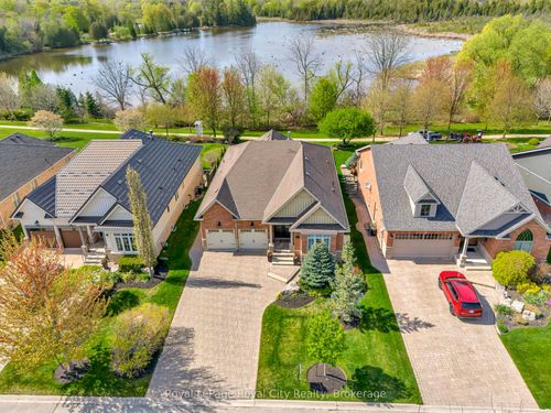 {{alt}} | Card Image