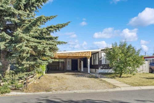 12 Spring Haven Rd Se, Airdrie, AB, T4A1E2 | Card Image