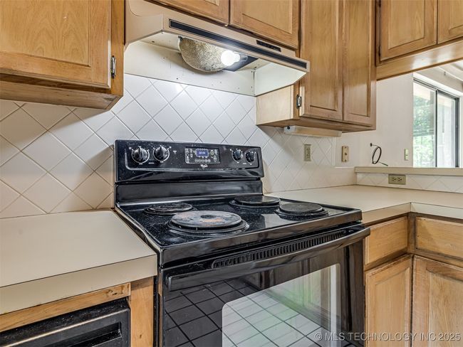 912 Summit Ridge Ct, House other with 2 bedrooms, 2 bathrooms and null parking in Tahlequah OK | Image 18