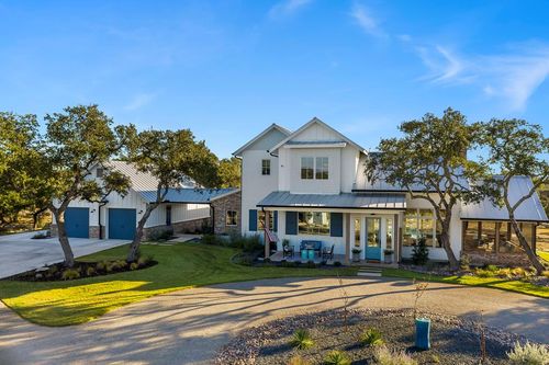 143 Agrihood Dr, Fredericksburg, TX, 78624-8401 | Card Image