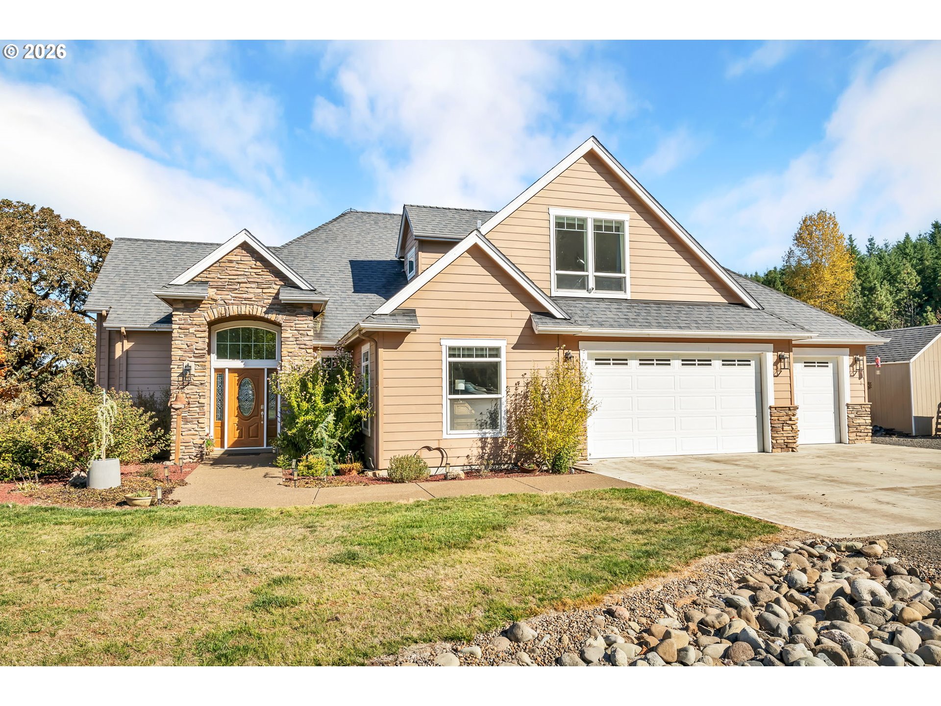 28401 Kingsbury Rd, For Sale in Lebanon - eXp Realty