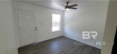 Unit B Living Room | Image 2