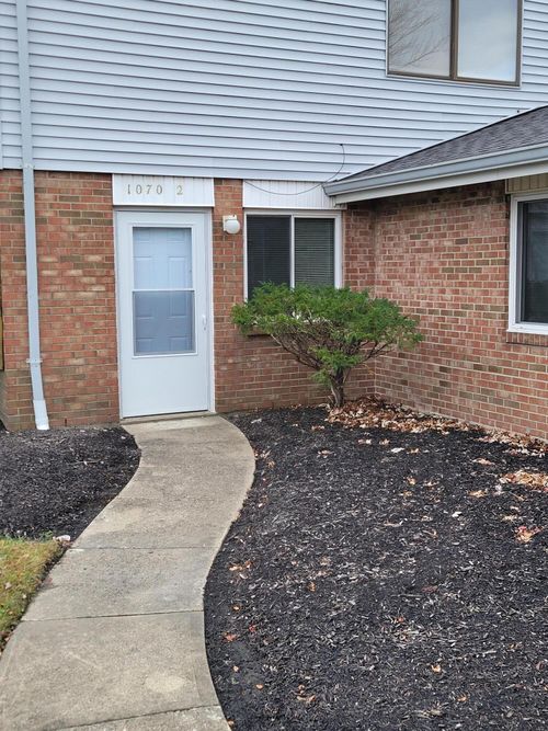 2-1070 Oakgrove Ct, Independence, KY, 41051-9569 | Card Image