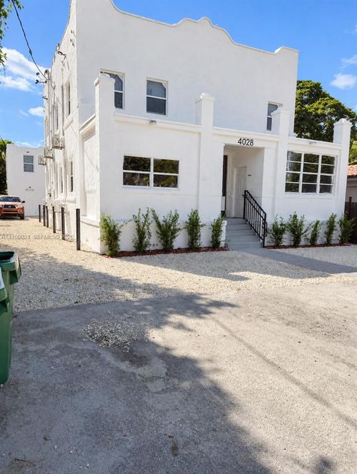 4028 Sw 11th St, Miami, FL, 33134-2840 | Card Image
