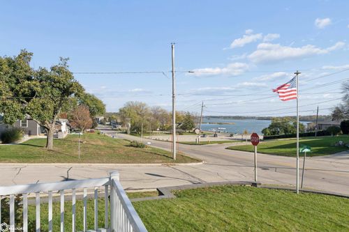 2 Hillcrest St, Ventura, IA, 50482-5029 | Card Image
