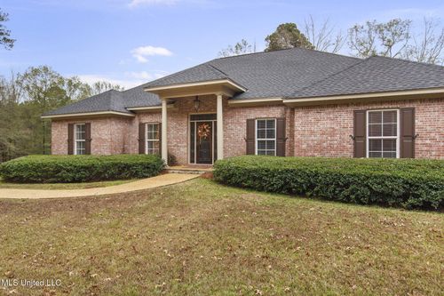 113 Allenwood Dr, Canton, MS, 39046-8544 | Card Image