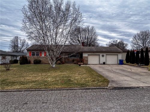 1913 Palo Verde Drive, Youngstown, OH, 44514 | Card Image