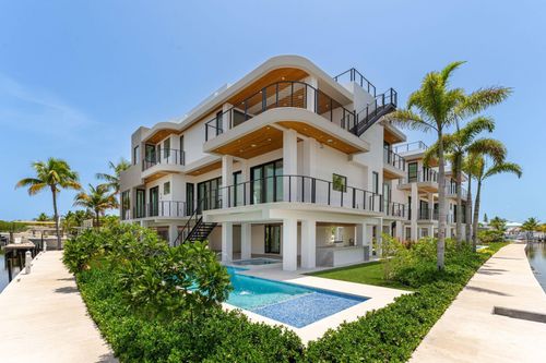 b-301 Buttonwood Cir, Key Largo, FL, 33037-4202 | Card Image