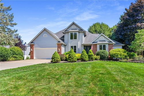 37959 Detroit Rd, Avon, OH, 44011-5112 | Card Image
