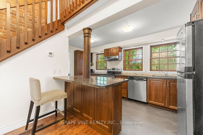 181 Maple Lane, House other with 2 bedrooms, 3 bathrooms and 2 parking in Rockcliffe ON | Image 9
