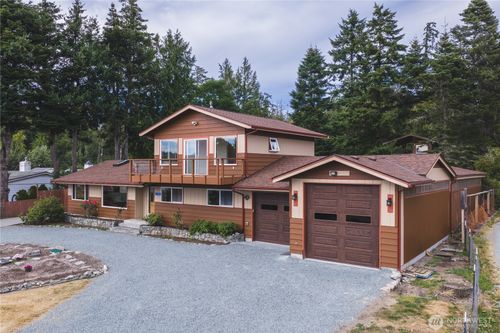 15781 Snee Oosh Rd, La Conner, WA, 98257-8927 | Card Image