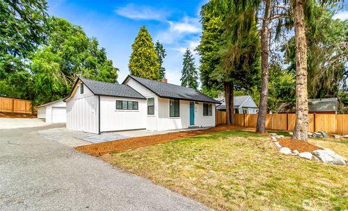 1816 N 155th St, Shoreline, WA, 98133-6014 | Card Image