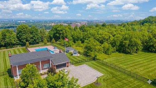 10 Azalea Crt, Stoney Creek, ON, L8J1K4 | Card Image