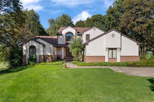 7725 Hearthstone Avenue Nw, North Canton, OH, 44720 | Card Image