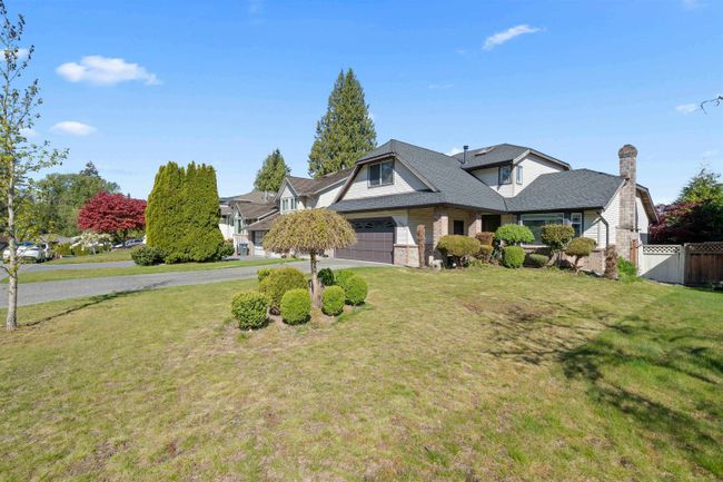 14331 77 A Avenue, House other with 6 bedrooms, 3 bathrooms and 6 parking in Surrey BC | Image 2