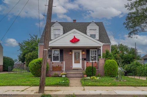 28 Johnson Pl, South River, NJ, 08882-2035 | Card Image