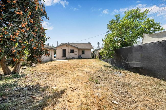 614 N Spring Ave, House other with 2 bedrooms, 1 bathrooms and 1 parking in Compton CA | Image 5