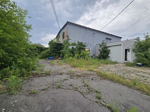 380 4th St, Fall River, MA, 02721-2824 | Card Image
