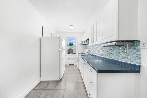 179a-71 252nd St, Bellerose, NY, 11426-2742 | Card Image