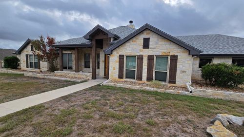 210 Stonehenge Way, Marble Falls, TX, 78654-2284 | Card Image