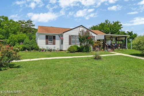 211 Omega St, Harriman, TN, 37748 | Card Image