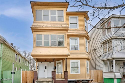 917 Bridge St, Schenectady, NY, 12303-1105 | Card Image