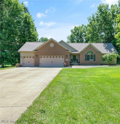 3948 Johnson Rd, Norton, OH, 44203-5929 | Card Image