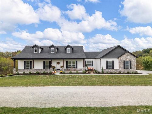 4 Ashley Ln, Hawk Point, MO, 63349-2141 | Card Image