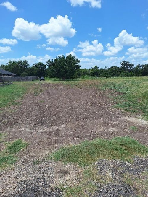 120 Presslar, Florence, TX, 76527-4047 | Card Image