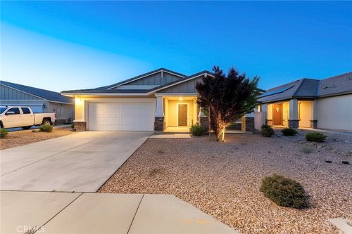 44539 Freer, Lancaster, CA, 93536 | Card Image