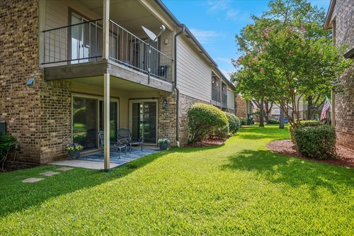 1077-5300 Keller Springs Rd, Dallas, TX, 75248-2702 | Card Image
