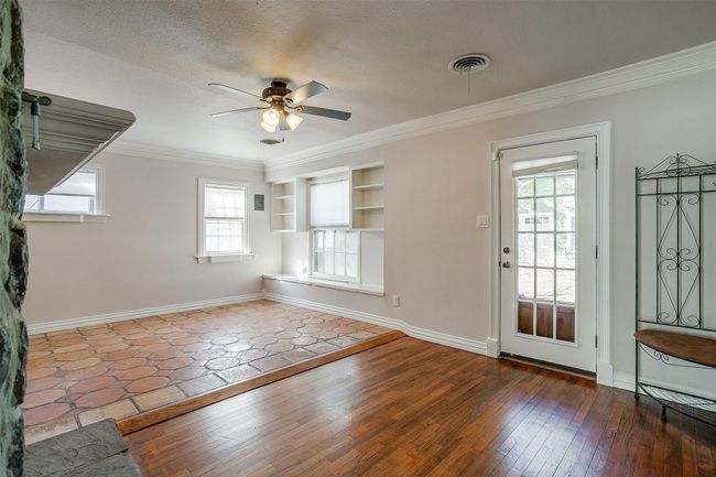 2309 Honeysuckle Ave, House other with 3 bedrooms, 2 bathrooms and null parking in Fort Worth TX | Image 8