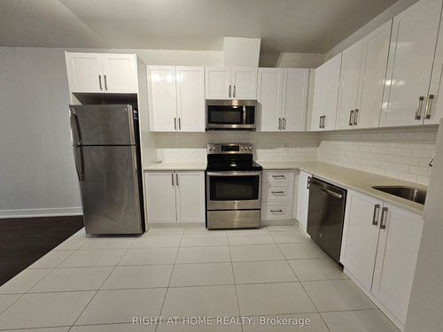 304-1801 Eglinton Avenue W, York, ON, M6E2H8 | Card Image