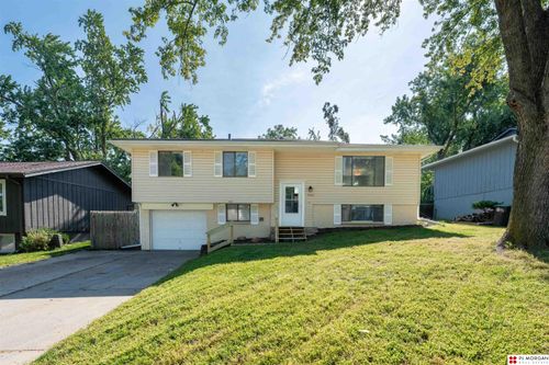 5647 S 140th Ave, Omaha, NE, 68137-2835 | Card Image