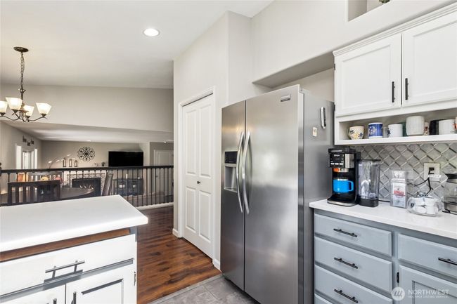 19204 112 Th St E, House other with 3 bedrooms, 3 bathrooms and 3 parking in Bonney Lake WA | Image 15