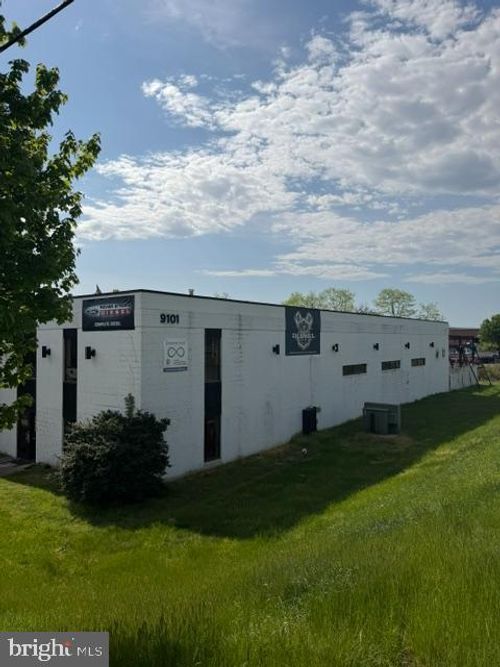 9101 Industry Dr, MANASSAS PARK, VA, 20111-4807 | Card Image
