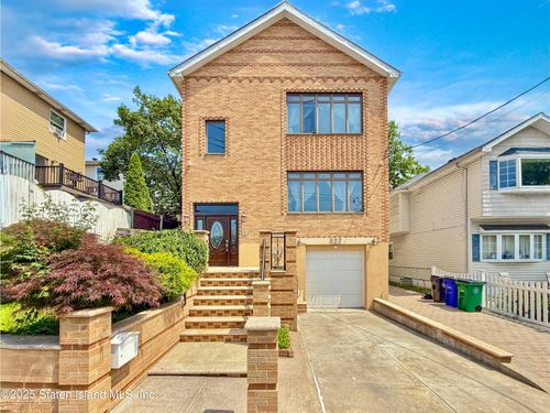 377 Hanover Ave, Staten Island, NY, 10304-3306 | Card Image