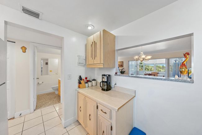 APT-215 - 225 Bonnie Blvd, Condo with 1 bedrooms, 2 bathrooms and null parking in Palm Springs FL | Image 12