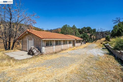 51000 Minas Dr, San Jose, CA, 95101 | Card Image