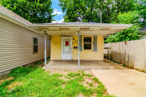 457 Chestnut St, Lexington, KY, 40508-1523 | Card Image