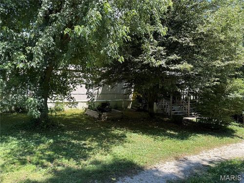 252 Old Williamsburg Rd, Montgomery City, MO, 63361-4811 | Card Image