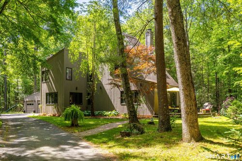 207 Barbourtown Rd, Canton, CT, 06019-3707 | Card Image