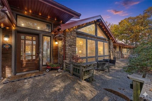 17450 Railroad Cut Rd, Rogers, AR, 72756-7903 | Card Image