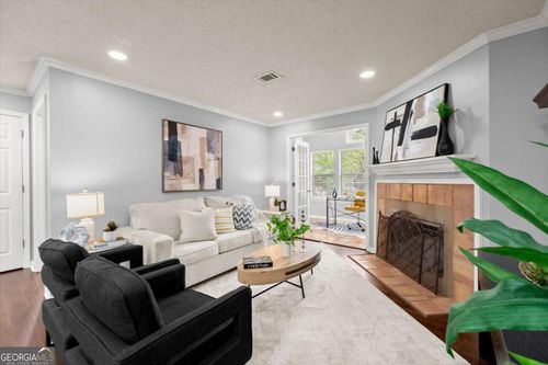 704-704 Barrington Hills Dr, Sandy Springs, GA, 30350-3866 | Card Image