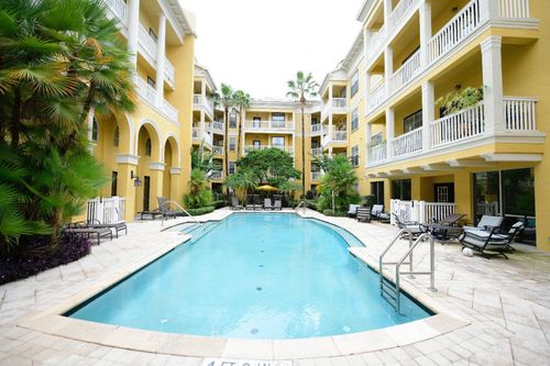 213-860 N Orange Ave, Orlando, FL, 32801-1043 | Card Image