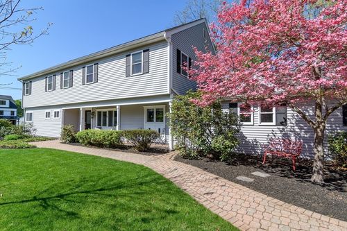 10 Liberty St, Natick, MA, 01760-1248 | Card Image