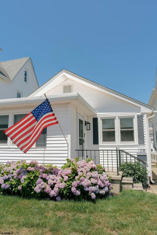 108 West Ave, Ocean City, NJ, 08226 | Card Image