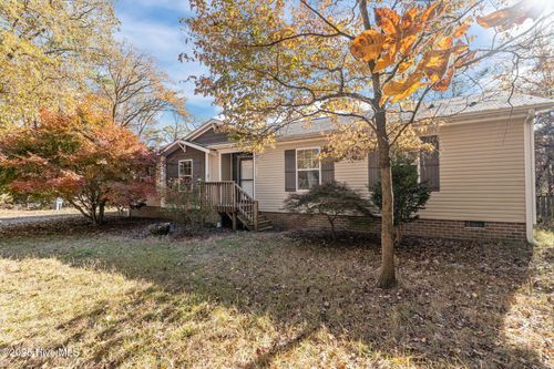 247 Mcmillan Rd, Vass, NC, 28394-9658 | Card Image