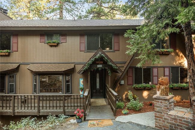 31353 Lightfoot Way, House other with 5 bedrooms, 3 bathrooms and null parking in Running Springs CA | Image 12