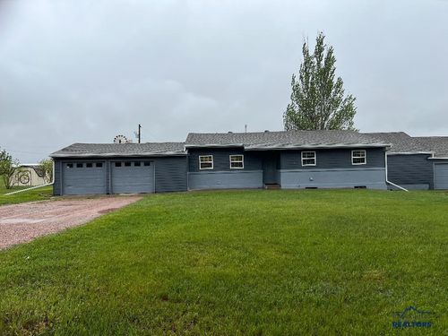 110 S Monroe Ave, New Underwood, SD, 57761-2011 | Card Image